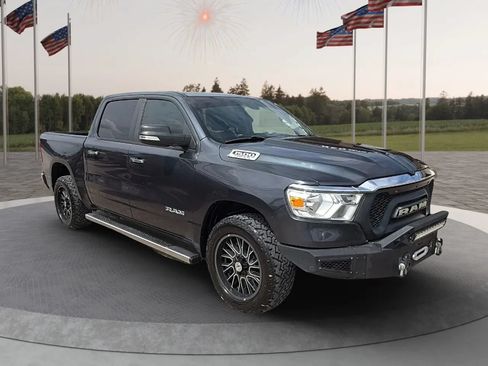 Used 2019 RAM 1500 Big Horn AWD/4WD image 11