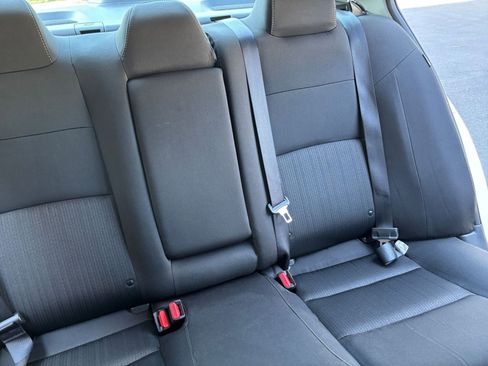 Used 2025 Nissan Altima 2.5 SV FWD image 32