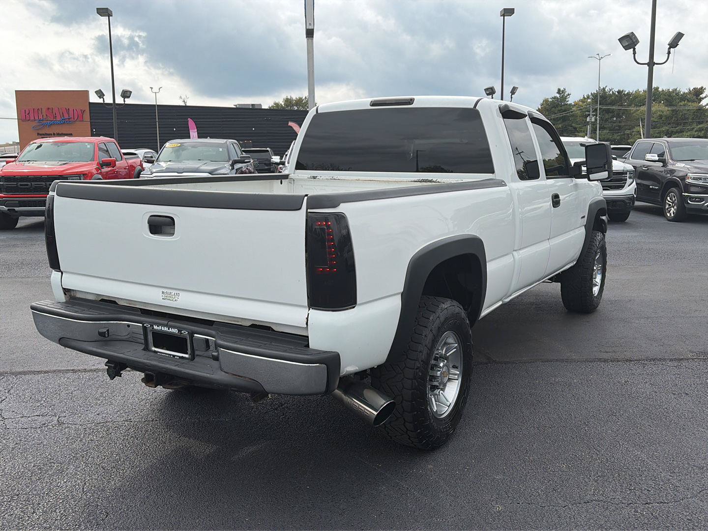 Used 2004 Chevrolet Silverado 2500 W/T w/ Heavy-Duty Power Package AWD/4WD image 5