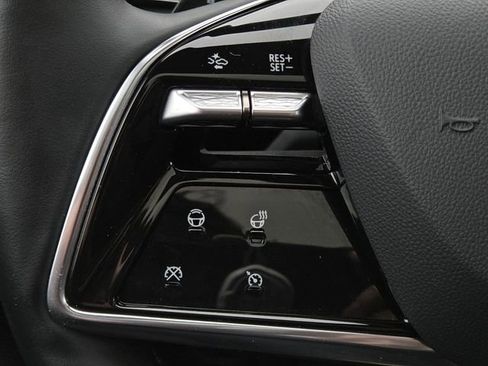 Used 2024 Cadillac Lyriq Sport image 14