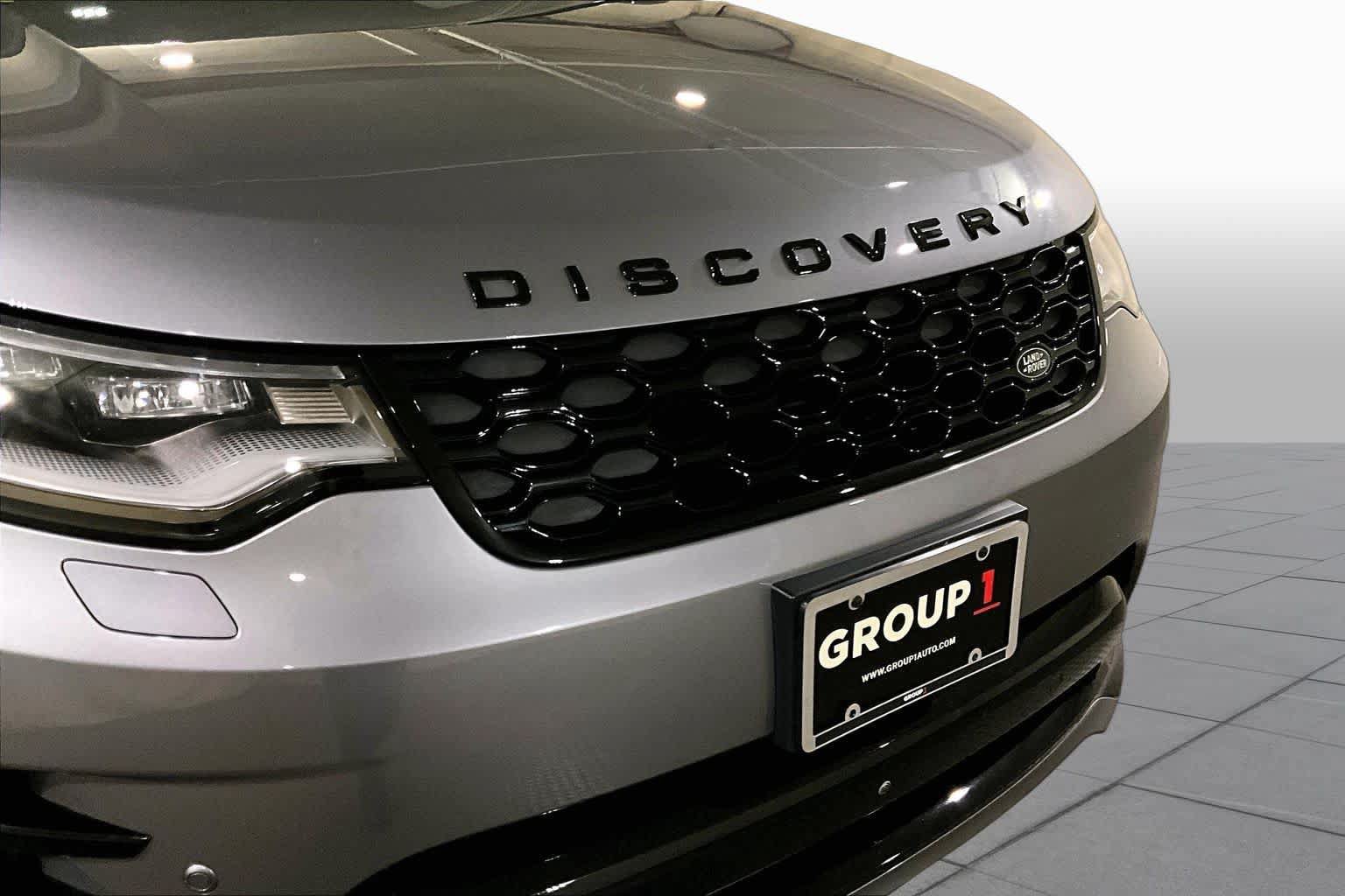 Used 2025 Land Rover Discovery Dynamic SE AWD/4WD image 61