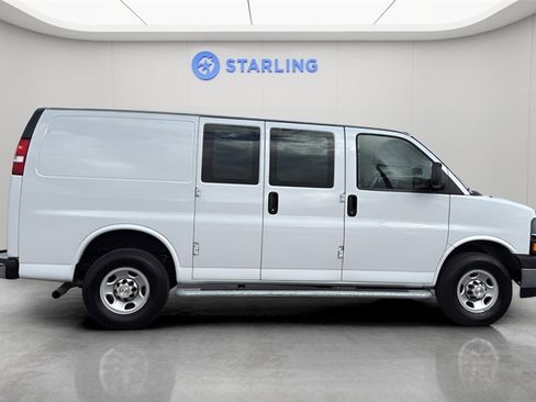 Used 2024 Chevrolet Express 2500 w/ Driver Convenience Package image 11
