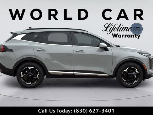 Used 2026 Kia Sportage EX w/ EX Panorama Roof Package FWD image 17