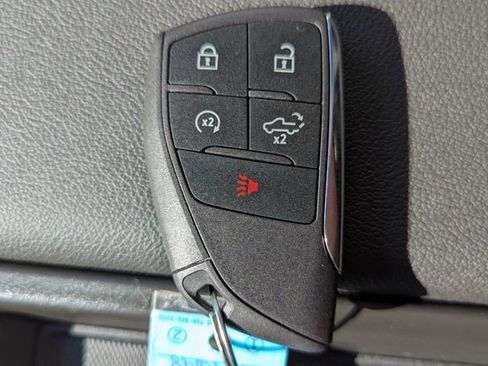 New 2026 GMC Sierra 2500 SLE w/ SLE Value Package; image 17