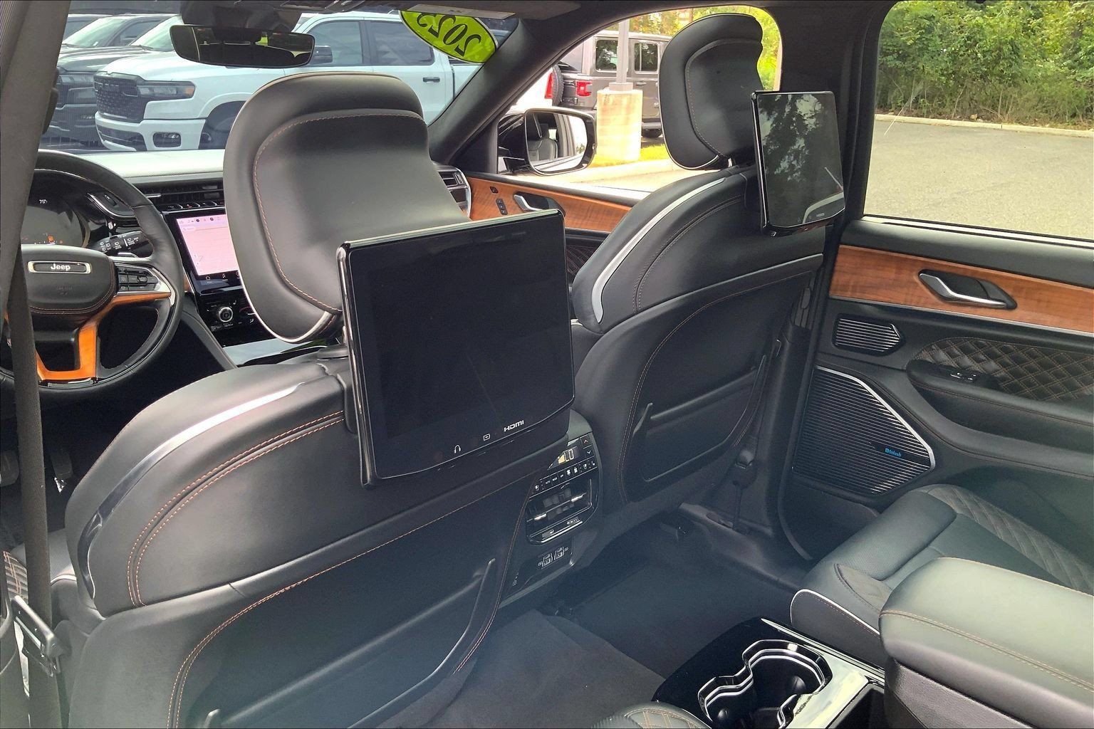 Certified 2025 Jeep Grand Cherokee L Summit AWD/4WD image 30