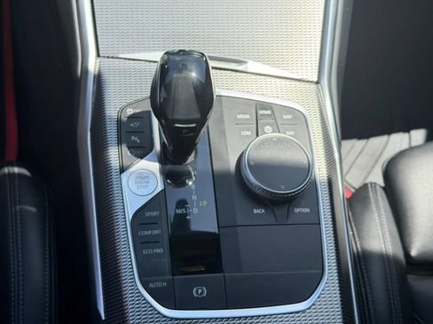 Used 2019 BMW 330i Sedan w/ M Sport Package RWD image 40