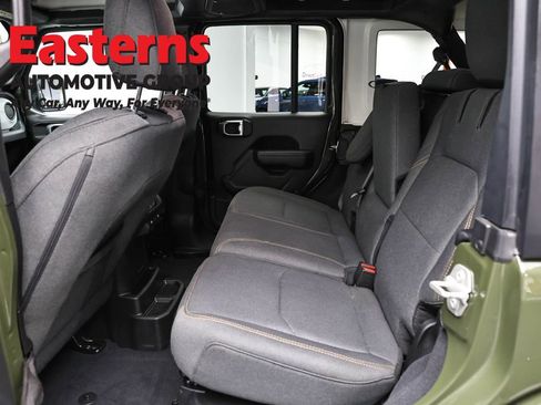 Used 2024 Jeep Wrangler Unlimited AWD/4WD image 22