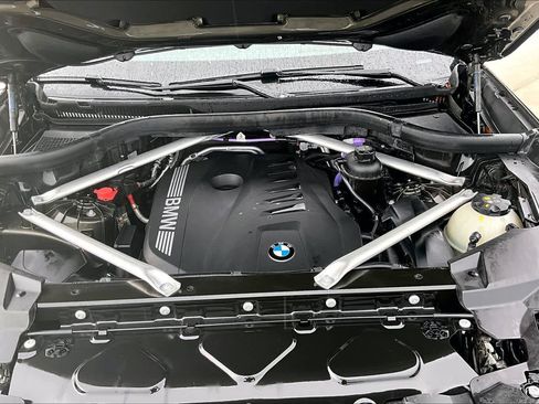Used 2024 BMW X5 sDrive40i w/ M Sport Package RWD image 27