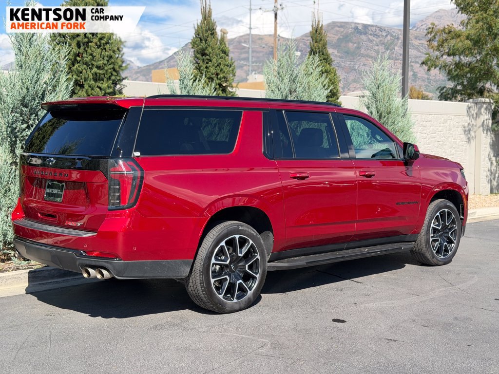 Used 2026 Chevrolet Suburban RST AWD/4WD image 8