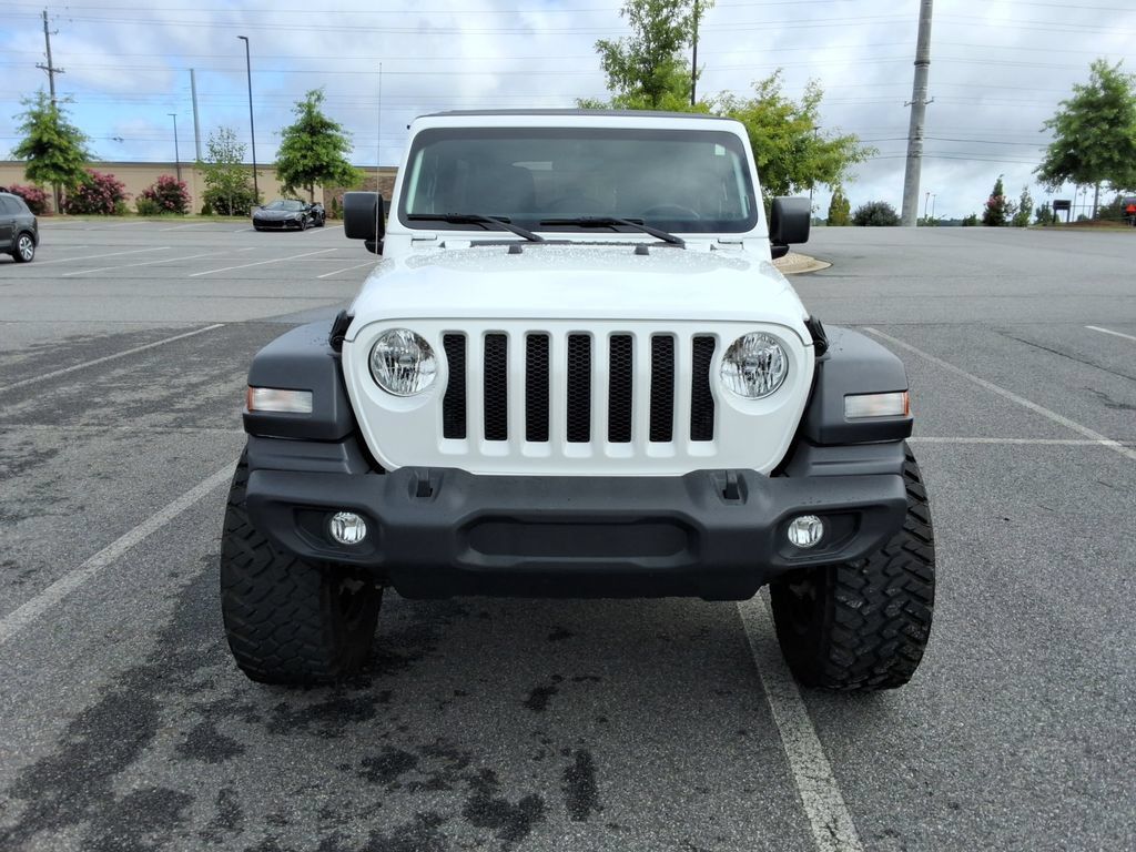 Used 2018 Jeep Wrangler Unlimited Sport AWD/4WD image 2
