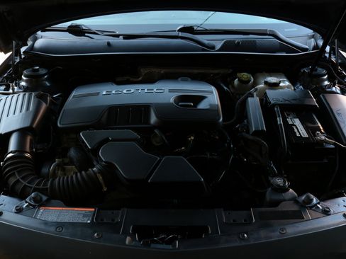 Used 2011 Buick Regal CXL w/ RL3 Preferred Equipment Group image 39