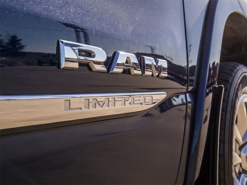 Used 2022 RAM 1500 Limited image 10