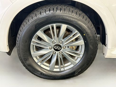 Used 2024 INFINITI QX80 Luxe AWD/4WD image 37