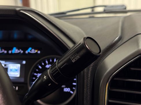 Used 2020 Ford F250 XLT image 25