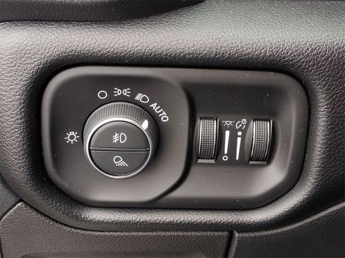 Used 2022 RAM 1500 Laramie image 25