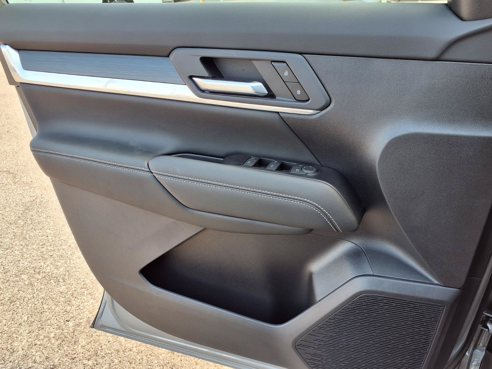 New 2027 GMC Terrain Elevation FWD image 10