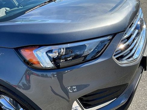 Used 2024 Ford Edge Titanium image 33