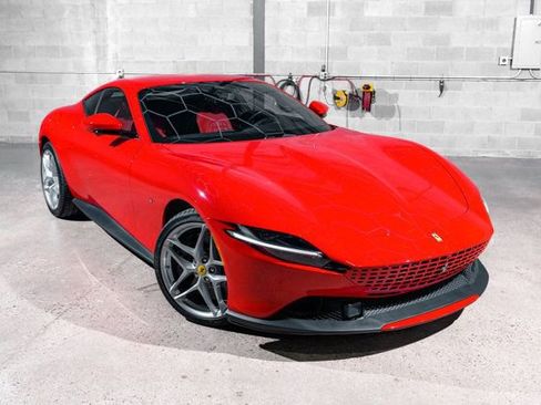 Used 2021 Ferrari Roma image 32
