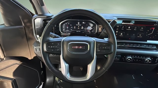 Used 2025 GMC Sierra 1500 SLT AWD/4WD image 13