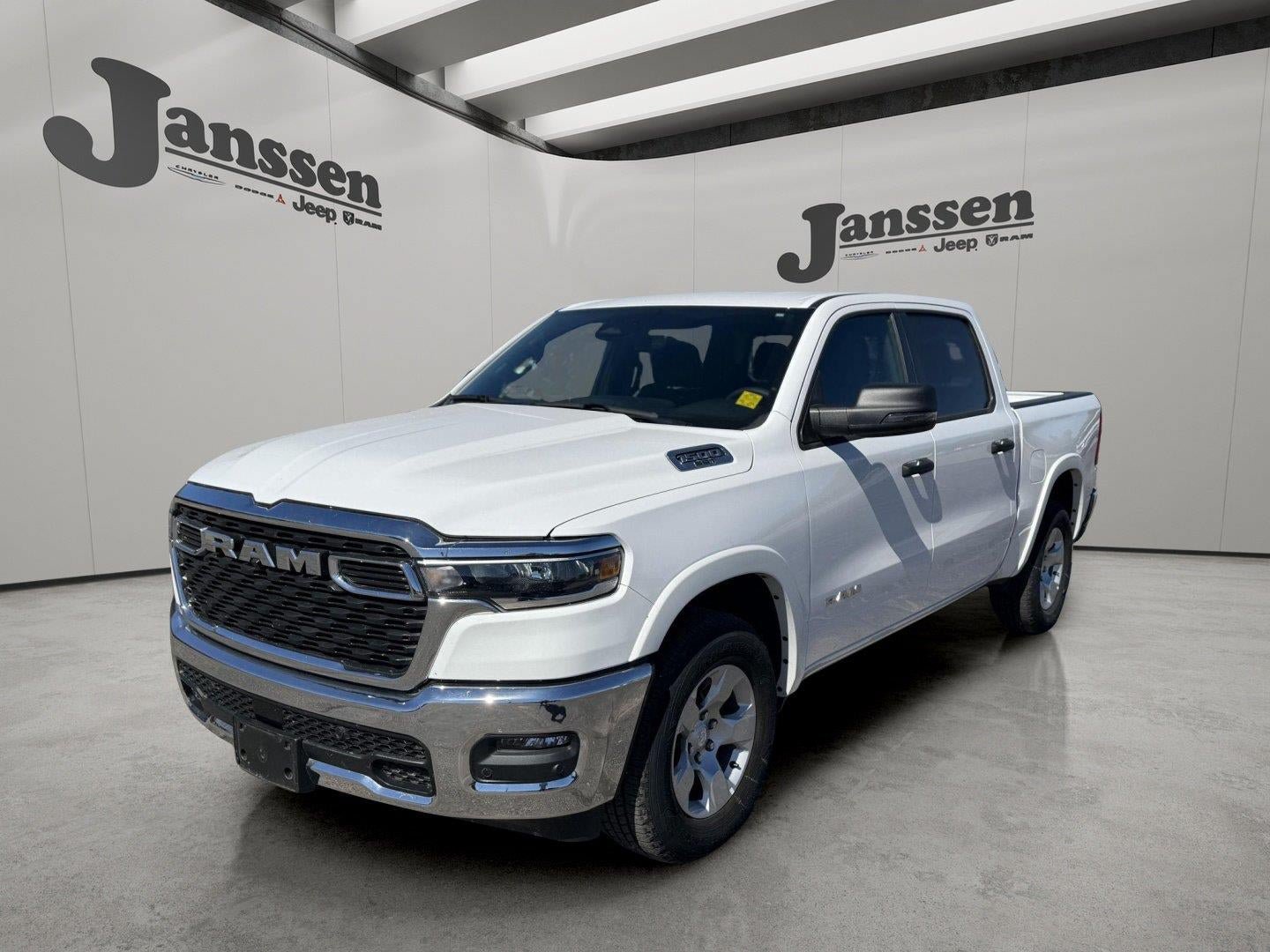 Used 2025 RAM 1500 Big Horn AWD/4WD image 8
