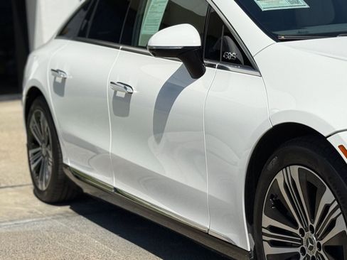 Used 2022 Mercedes-Benz EQS 450+ Sedan image 10