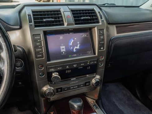 Used 2014 Lexus GX 460 w/ Premium Package AWD/4WD image 26