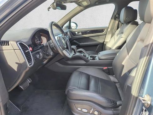 Used 2019 Porsche Cayenne S AWD/4WD image 12