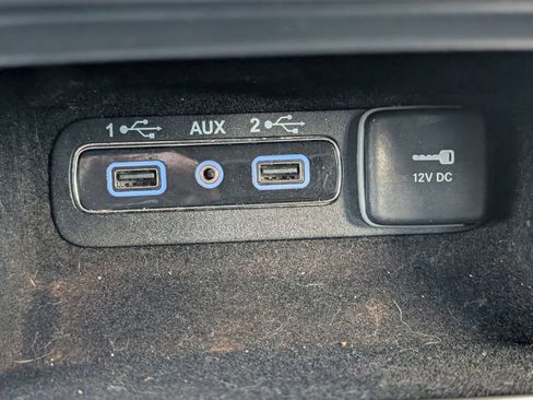 Used 2018 Jeep Grand Cherokee Altitude AWD/4WD image 23