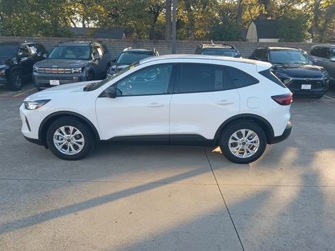 Used 2025 Ford Escape Active image 4