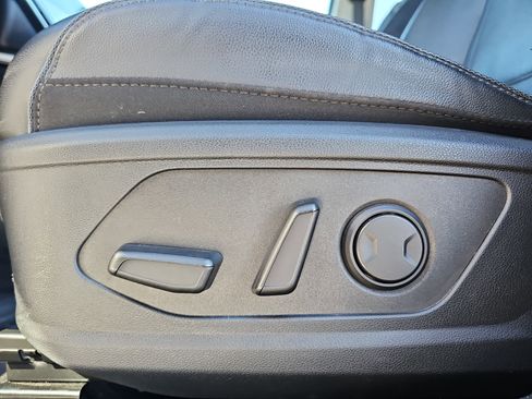 Used 2022 Hyundai Tucson Limited image 27