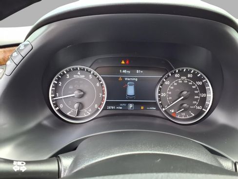 Used 2024 Nissan Armada SL AWD/4WD image 16