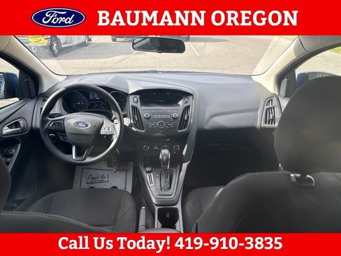 Used 2018 Ford Focus SE FWD image 16