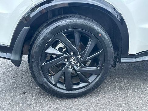 Certified 2022 Honda HR-V Sport image 9