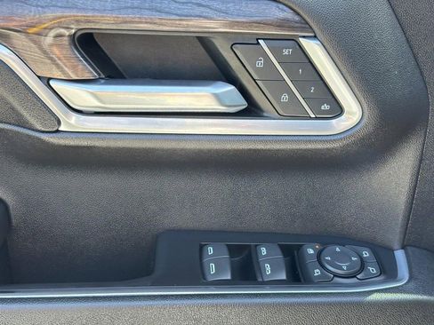 Certified 2022 Chevrolet Silverado 1500 LTZ AWD/4WD image 16