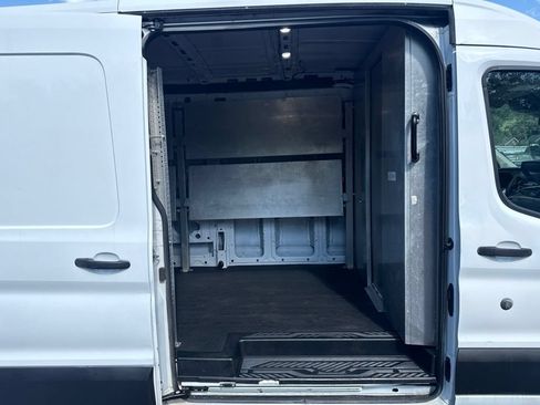 Used 2020 Ford Transit 250 Medium Roof RWD image 6