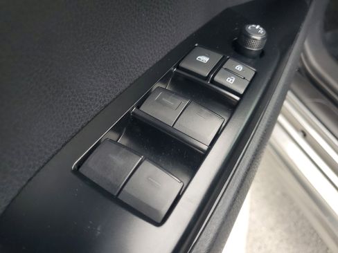 Used 2026 Toyota Camry SE FWD image 19