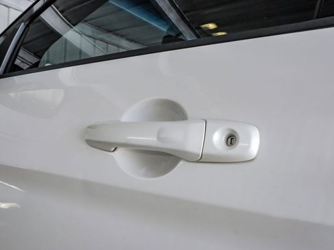 Used 2017 Ford Explorer XLT w/ Equipment Group 202A image 41