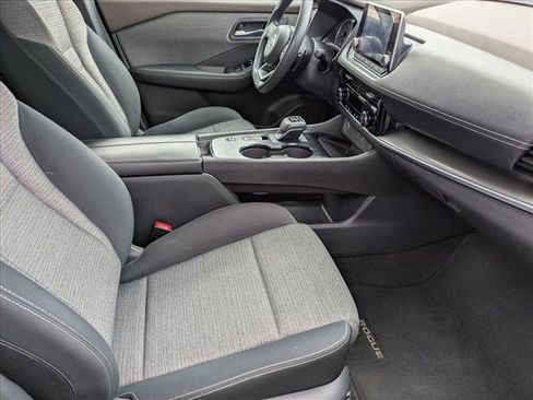 Used 2021 Nissan Rogue SV FWD image 19