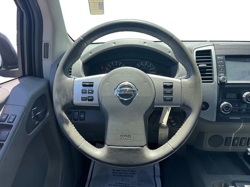 Used 2019 Nissan Frontier SV w/ Value Truck Package RWD image 12