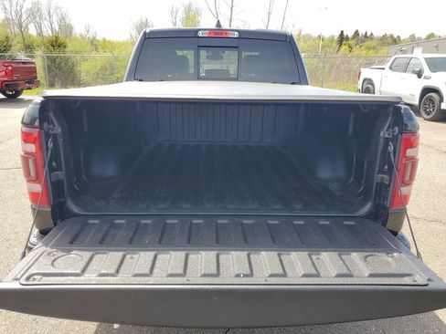 Used 2019 RAM 1500 Laramie w/ Sport Appearance Package AWD/4WD image 32