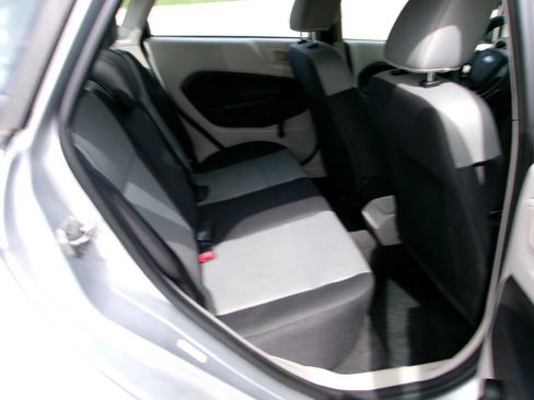 Used 2013 Ford Fiesta S image 7