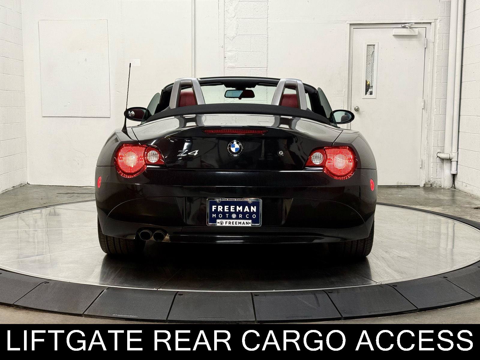 Used 2005 BMW Z4 3.0i RWD image 7