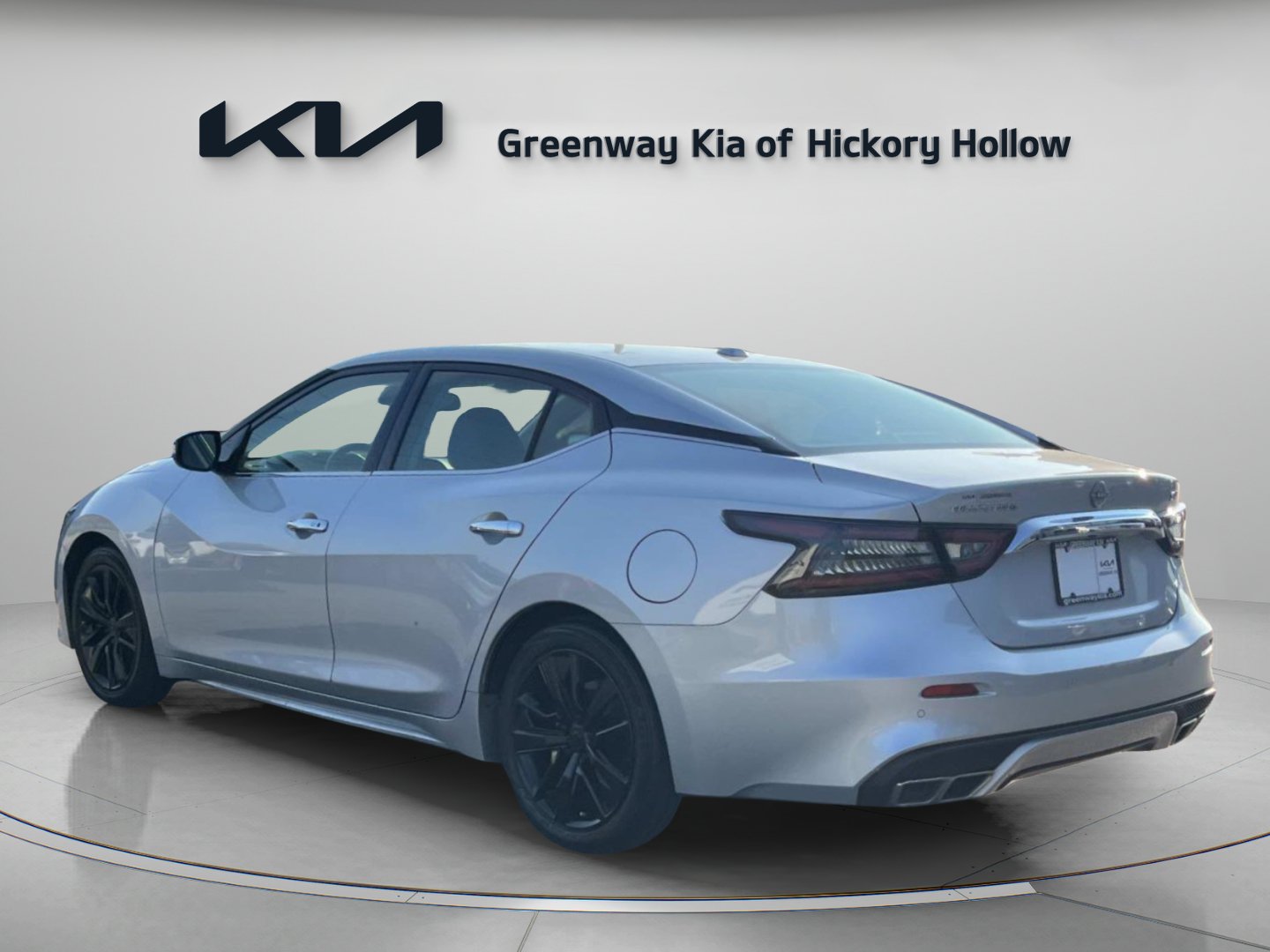 Used 2023 Nissan Maxima SV w/ Floor Mat Group FWD image 4