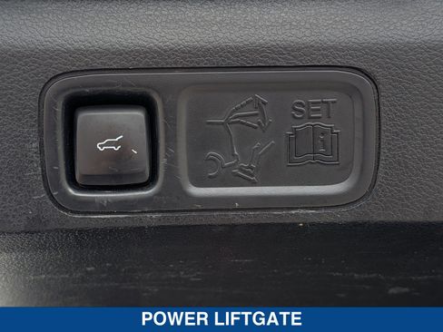 Used 2021 Ford Expedition Limited RWD image 15