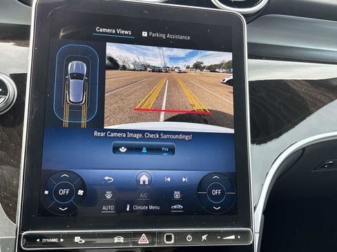 Used 2024 Mercedes-Benz GLC 300 image 22