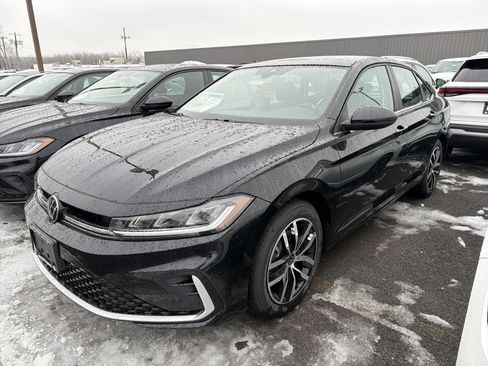 New 2026 Volkswagen Jetta SE image 4