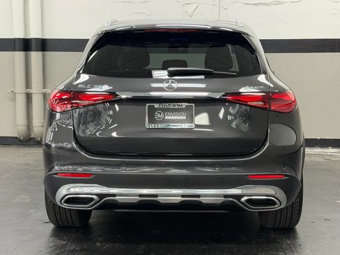 Used 2025 Mercedes-Benz GLC 350e 4MATIC image 11