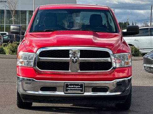 Used 2024 RAM 1500 Classic SLT AWD/4WD image 8