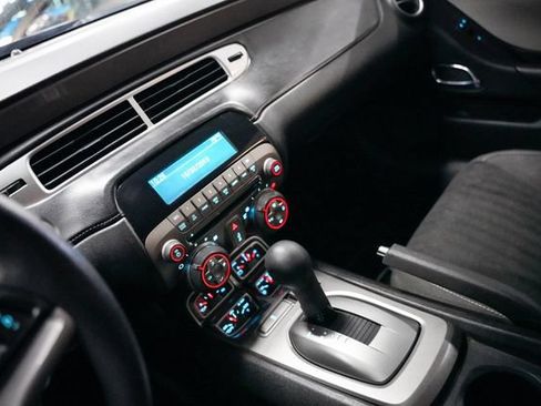 Used 2014 Chevrolet Camaro LS RWD image 7