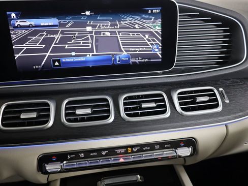 Used 2025 Mercedes-Benz GLE 350 4MATIC image 21